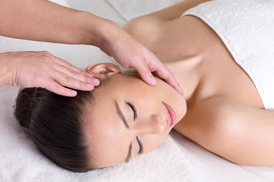 Facemodeling i masaż Kobido - czym się różnią?